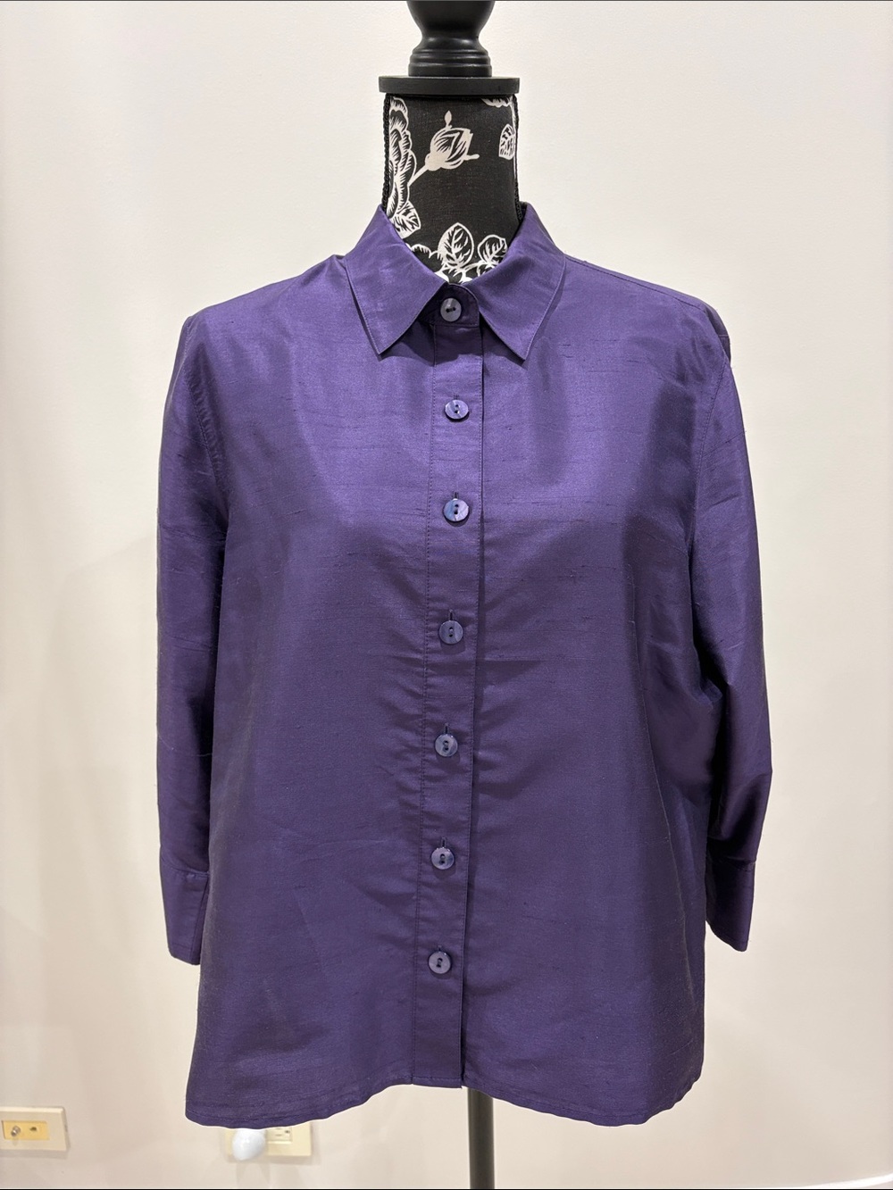 NWT Chico’s purple silk blouse size 2